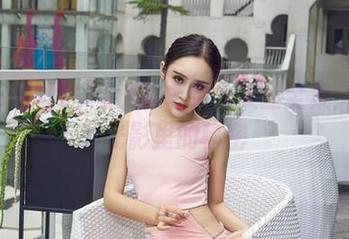 AISS爱丝(黄金版) – 灵儿美丝全集：藏在光影里的秘密