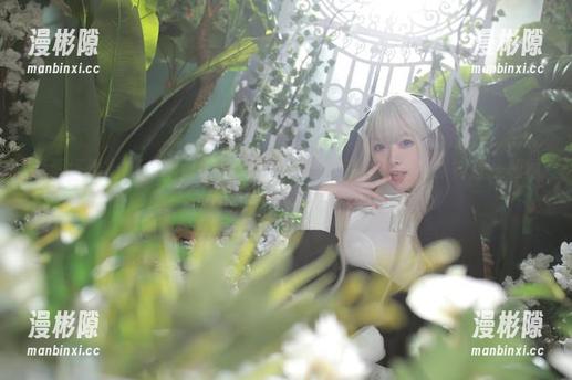 当职场遇上Asagiriai——别样的职业装写真合集，简直是颠覆想象！