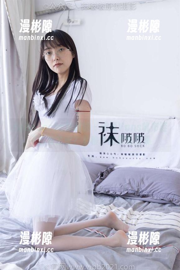 BoBoSocks袜啵啵 - 谁说Vans帆布鞋不能有态度？看稚予的最新图集
