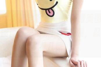 MFStar模范学院 – 一组制服美图，李可可的套图简直是清新风暴来袭，忍不住想多看几眼。
