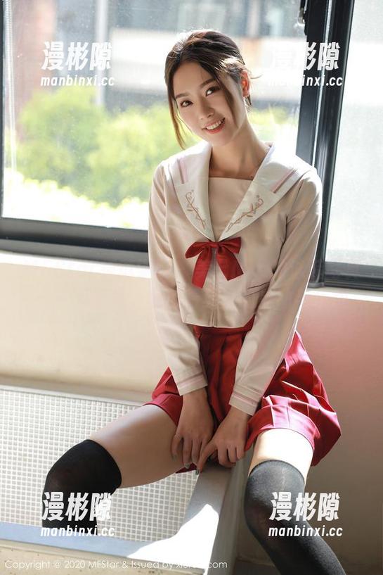 MFStar模范学院 - 美七Mia的泳装写真——无圣光，蕴藏着夏日的灵动与乐趣