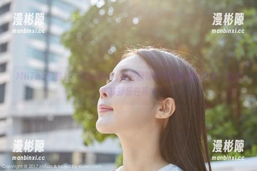 MiiTao蜜桃社 - 从琉璃lily的校园写真看无圣光的意境，物是人非却乐在其中