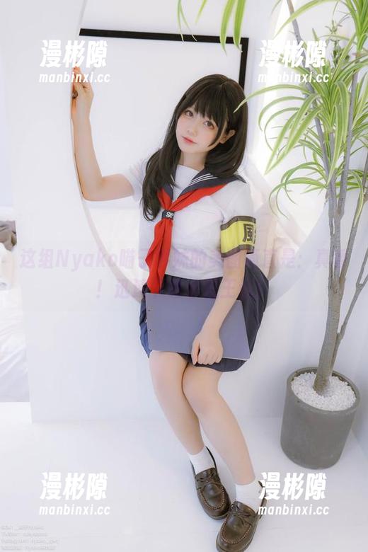 这组Nyako喵子学妹的美图简直是：真香！迅速下载才是王道！