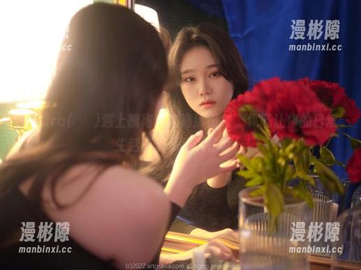 当Sira(시라)遇上旗袍：这高清图包，保证让你的日常生活充满乐趣和惊喜！