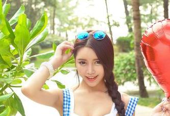 TGOD推女神 – Una尤娜的短裙编年史：那无圣光的瞬间，一次看个够