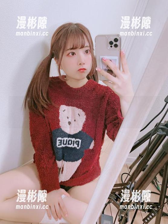 最新更新：Tomiko(とみこ)的牛仔裤，把天空的蓝都穿上身。