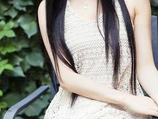 TouTiao头条女神 – 再次踏上郭婉婷的校园之旅：图包更新，仿佛能听见树叶的低语，还有那不可言说的感觉～
