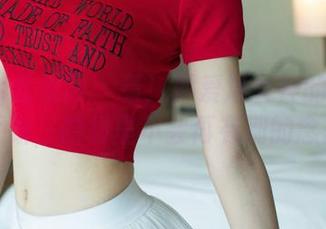 UGirls尤果网 – 看！颜爱泽女神的新一轮美图更新，脑袋里不会再有别的念想了。