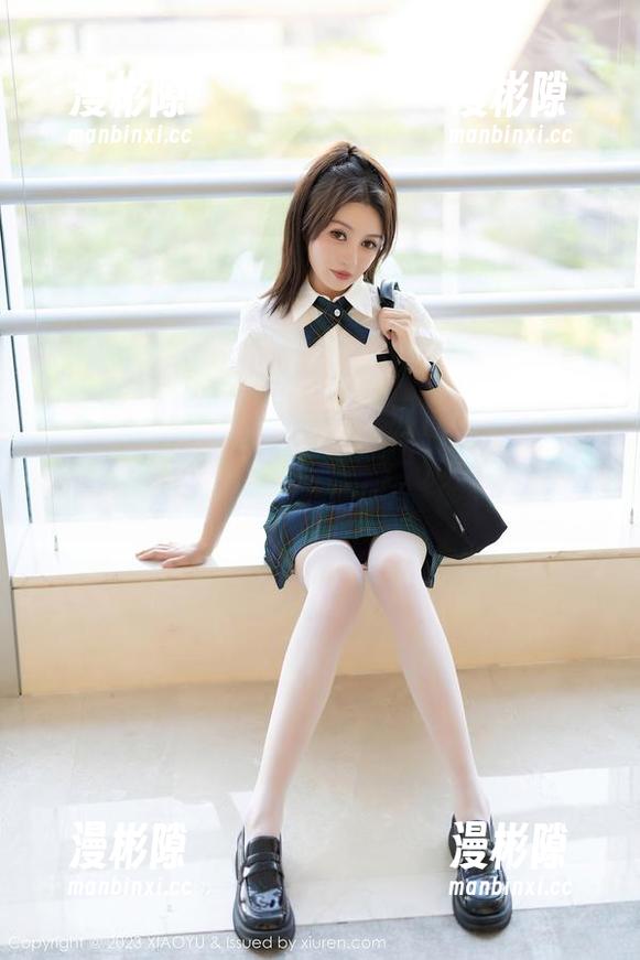 XIAOYU语画界 - 长腿加持，王馨瑶yanni私拍的绝妙瞬间等你来看！