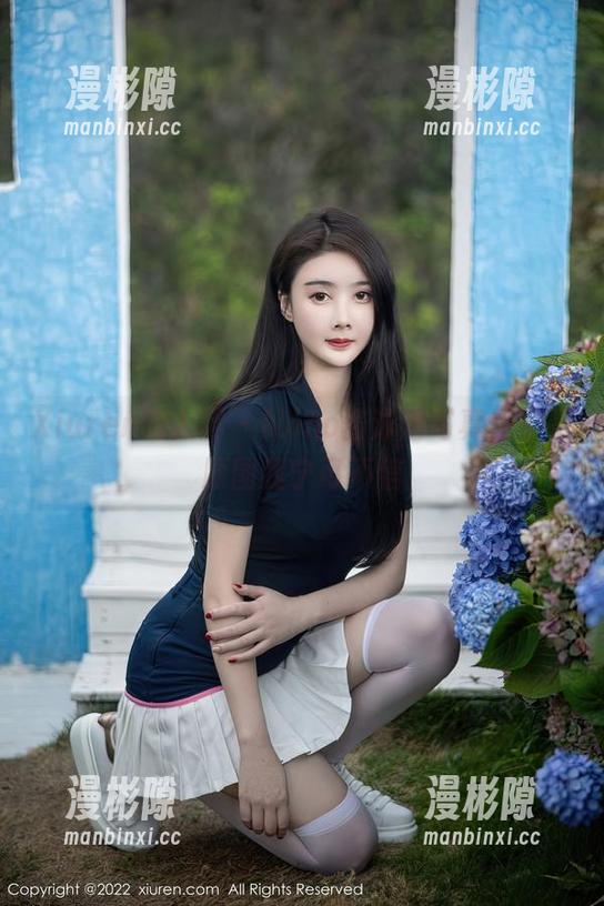 Xiuren秀人网 - Nono酱泳池写真，不看原图我宁可不信