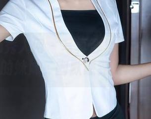 Xiuren秀人网 – 写真合集：吴小小和她的妹妹，幽默感到飞起！