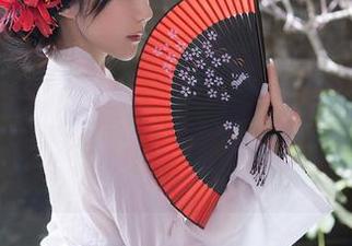 Xiuren秀人网 – 不得不说，童千艺cara的美足作品，光影之间带着一种难言的慵懒气息。