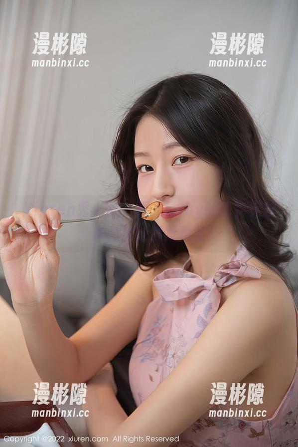 Xiuren秀人网 - 雨儿baby的隐秘美脚：作品里的脚趾舞会！