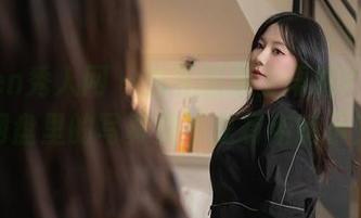 Xiuren秀人网 – 当礼服遇上雨瞳Yoyo，网盘里的写真是不是有所暗示？