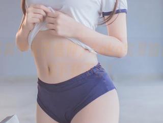 修女写真不止于信仰，Yoko宅夏的魅力让你下载不停！