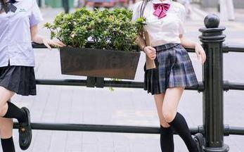 YouMi尤蜜荟 – 娇喘JC，粉色梦中精灵，全套写真唤醒你的想象力！
