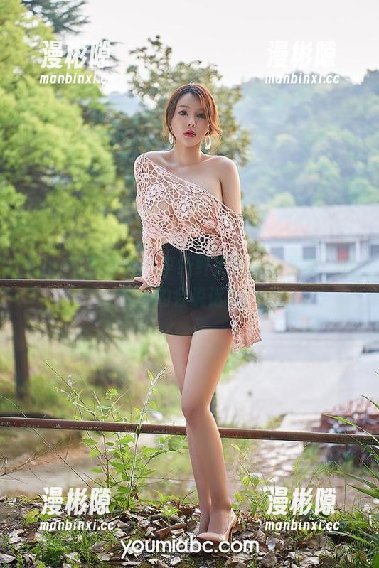 YouMi尤蜜荟 - 李纤纤黑白全套写真，光影真的会说话吗？