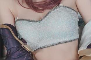 Yuna(윤아)LeeheeExpress的私房记–写真中的微妙情愫