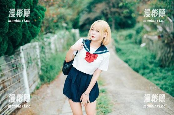 跟着Zia(지아)夏日的作品畅游，下载的瞬间仿佛都化作了诗