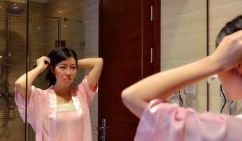 pans – 小小自拍之免费原图：一不小心，把小秘密都拍出来了！