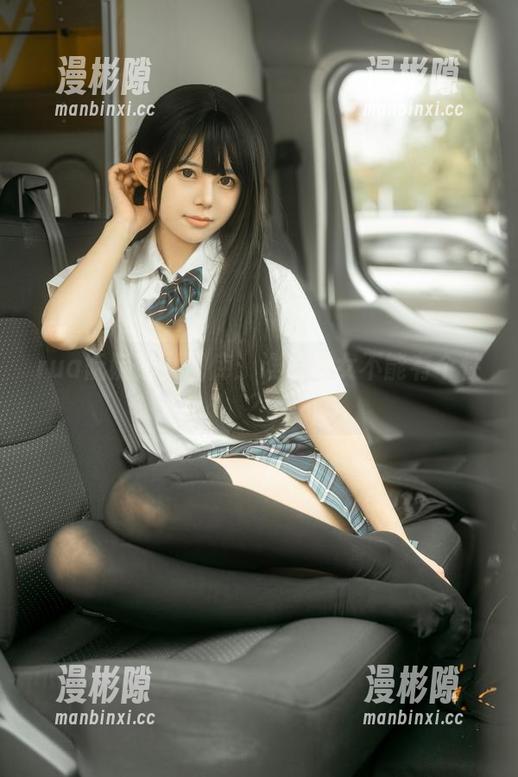 rua阮阮修女图库：谁说修女不能有个性？