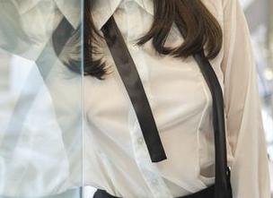 打开Wuyo的御姐写真合集，仿佛进入了另一个次元的狂欢！