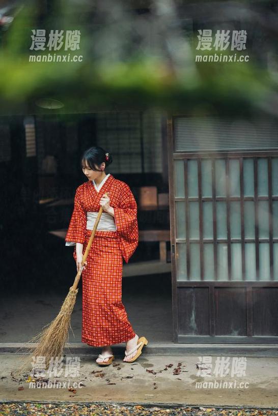单曲循环的秋日情愫：けん研万圣节私房合集，似乎每一瞬间都有故事。