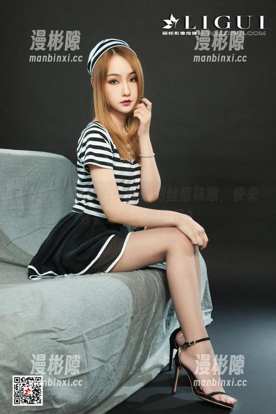 丽柜 - 免费照片！妖妖的丝情袜意，快来看看这些心理暗示？