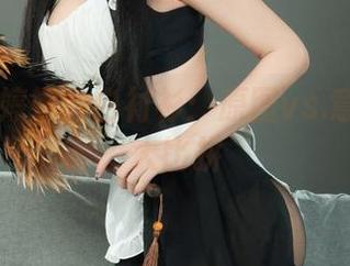 丽柜 – 婷婷的白衬衫：原图vs.意外表情大比拼