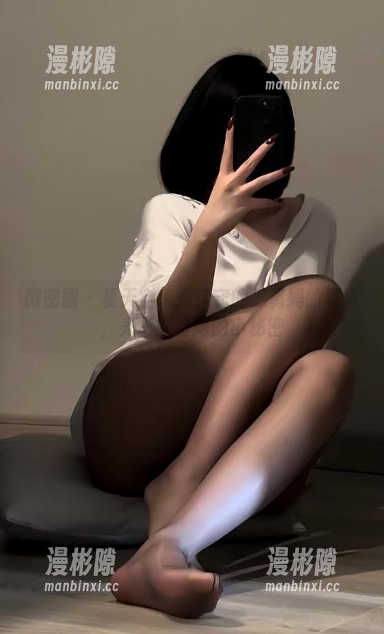 微密圈 - 夏天全集：保守的二舅妈的写真，光影交错间的小秘密