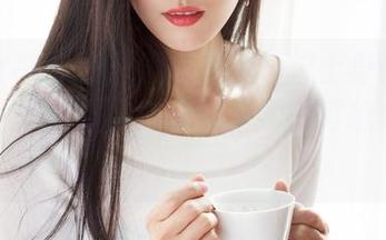 克拉女神 – 璇子最新出品：护士身份下的异想世界，作品集里藏着她的幻想与执念！