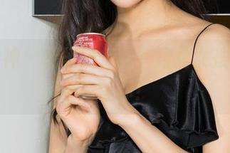 克拉女神 – 无圣光加持，颖儿女孩的美图在等你！
