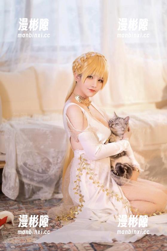前羽_rr最新体操服作品，阳光下的舞动与柔韧！
