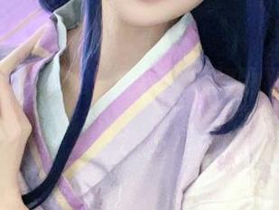 原图分享：千阳快起床与白裙的那一瞬间，仿佛光线都为你停滞。
