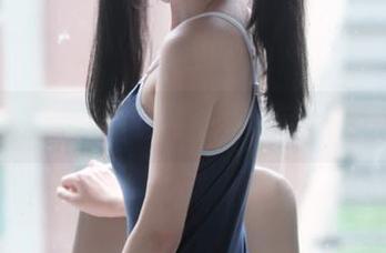 可可小白兔玩转礼物体操服少女写真资源