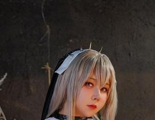 咔喵在线写真：Nikke胜利女神海伦，光影中的小秘密