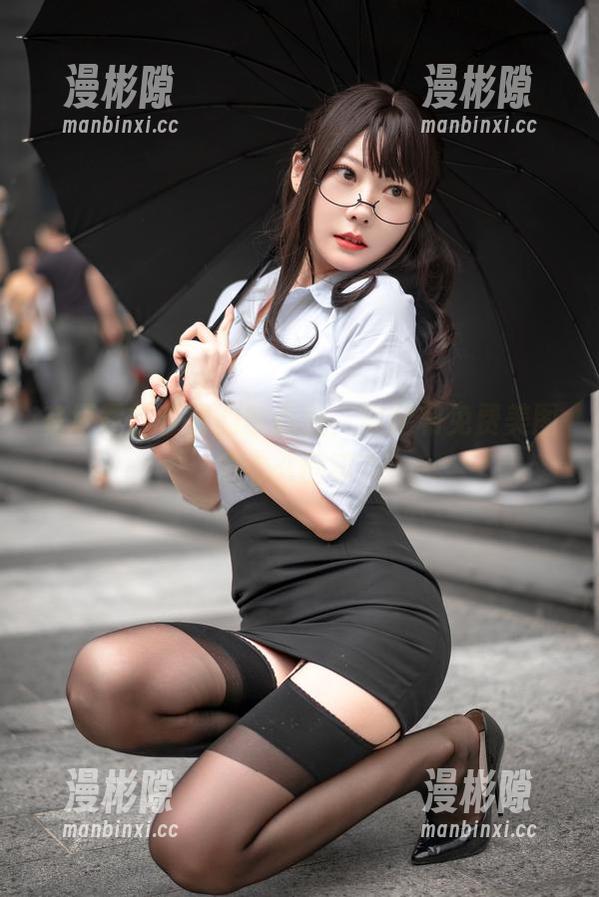 在坏露露香宝的世界里，美腿和免费美图是怎么回事？