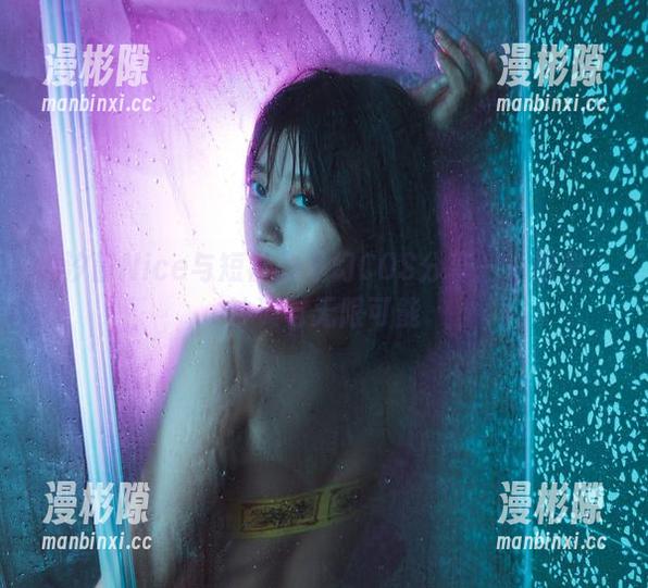 奈汐酱Nice与短裤的奇幻COS分享——阳光、沙滩与无限可能