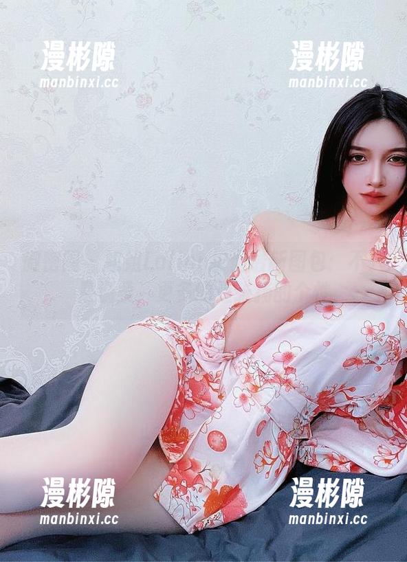微密圈 - 姐姐Lalion护士最新图包：不只是温柔，更多的是张扬的个性