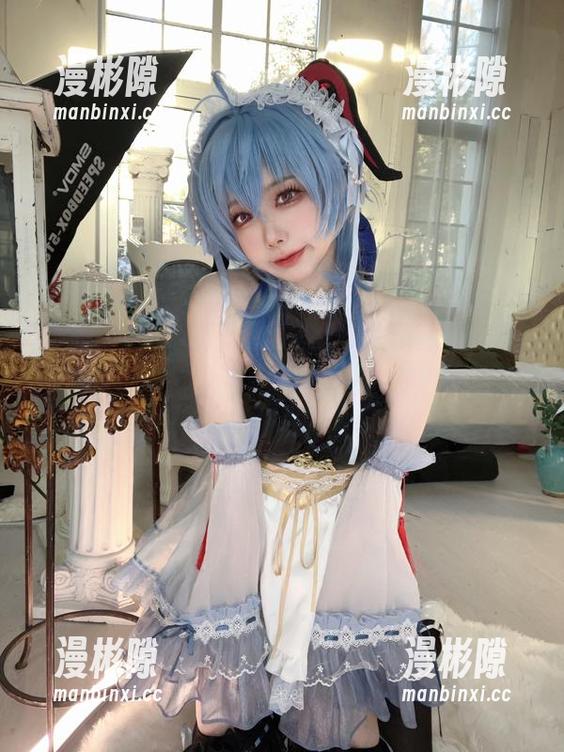私拍奇遇：在上海萤火虫漫展遇见安食Ajiki的风格