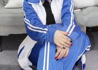 小众视觉 – 婷婷学姐的私拍资源，流露着一种说不清的情绪…