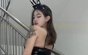 微密圈 – 小优优子的中秋女仆，高清图包就像梦境中的诱惑！