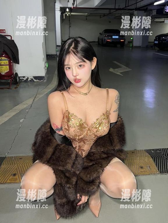 微密圈 - 看小优优子如何用豹纹内裤带来写真新风潮，福利不容错过！