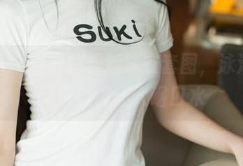 尤果网 – 倪叶腾最新泳衣套图，泳池边的风景美得让人咽口水