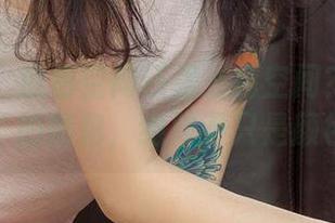 尤果网 – 白色空间还是土色空间？观看柚子的图包，绝对不只是颜色