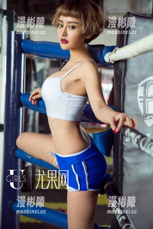 尤果网 - 郭婉祈的修女图包，精选给你静谧与躁动的碰撞