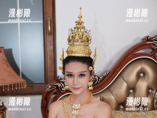 尤物馆 - 悦儿Yuky的浴室秘密：高清作品，巧妙藏匿在水中