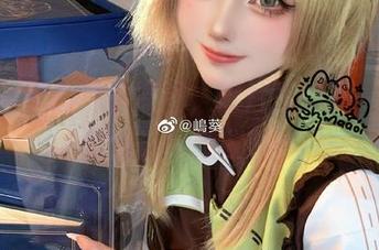看完嶋葵的皮衣原图，照片里的那一瞬间简直让人想收藏！
