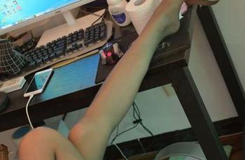 异思趣向 – 小宝比基尼私房专辑：当性感与艺术相遇，火花四溅