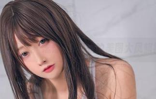 找到人生的意义：念念_D和她的美图大凤旗袍写真！